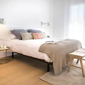 Friendly Rentals Gran Via Appartamento Barcellona